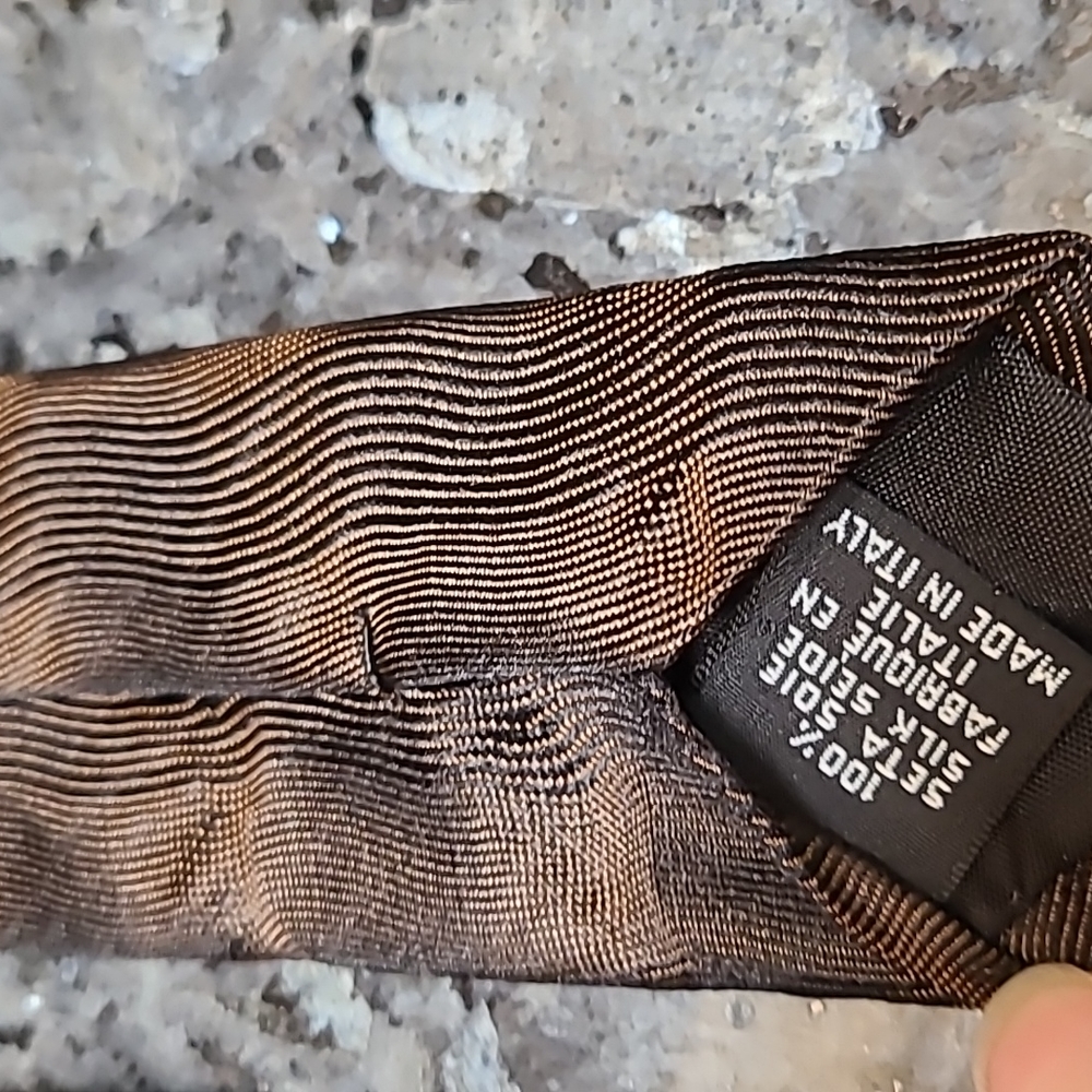 Hugo Boss tie - Picture 4 of 4